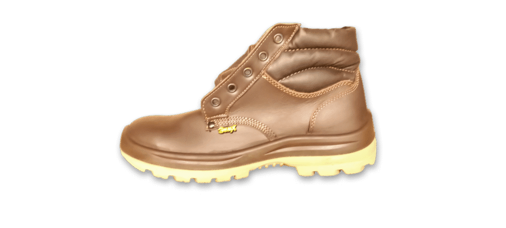 Botín de seguridad GamaX, modelo 103A-113P, en color marrón, visto de perfil, sin cordones para un enfoque en el diseño de la caña baja.