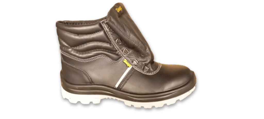 Botín de seguridad GamaX, modelo 110A-110P, en color negro, con vista lateral que muestra el acolchado de la caña y la puntera reforzada.