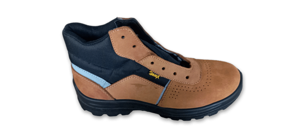 Botín de seguridad GamaX, modelo 206A-216P, en color amarillo de cuero nobúck, con vista lateral que muestra la caña acolchada de tela negra y el detalle reflectivo.