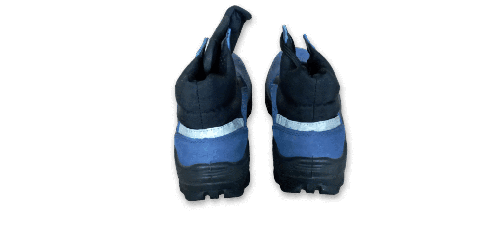 Botín de seguridad GamaX, modelo 206A-216P, en color azul de cuero nobúck, con vista trasera que muestra la caña acolchada de tela negra y el detalle reflectivo.