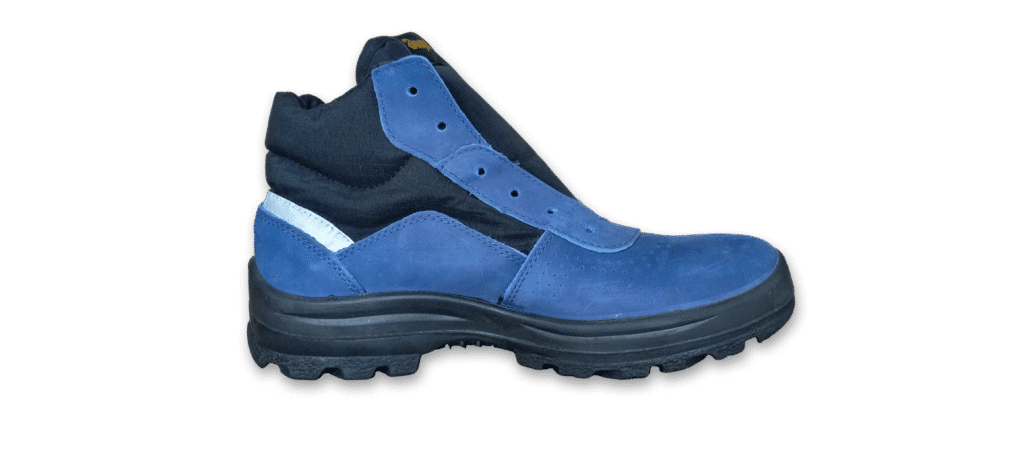 Botín de seguridad GamaX, modelo 206A-216P, en color azul de cuero nobúck, con suela negra y detalle reflectivo lateral.