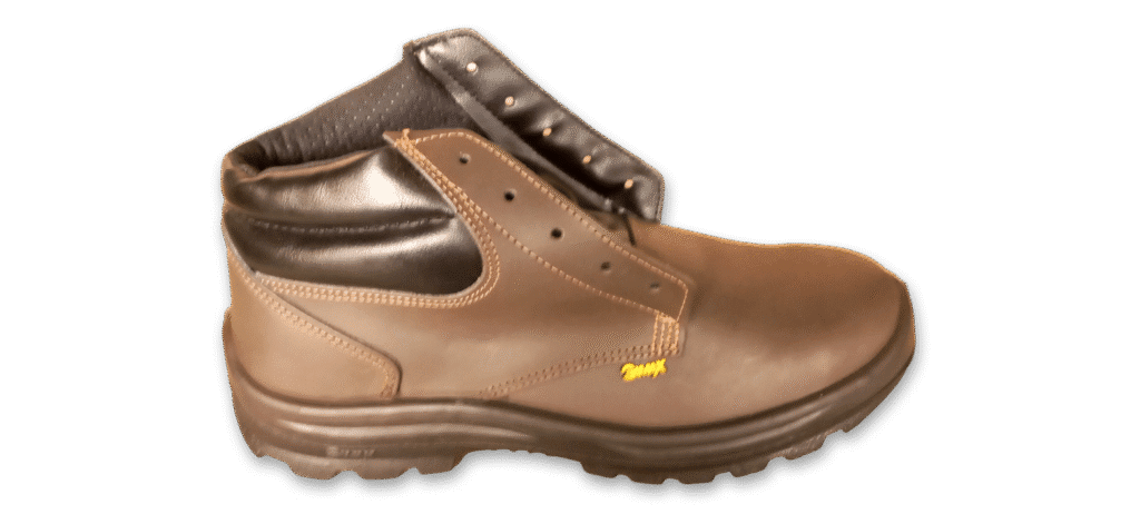 Par de botines de seguridad GamaX, modelo 300A-300P, en color marrón de cuero descarne, vistos desde la parte trasera.